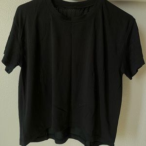 BLACK LULULEMON SHIRT